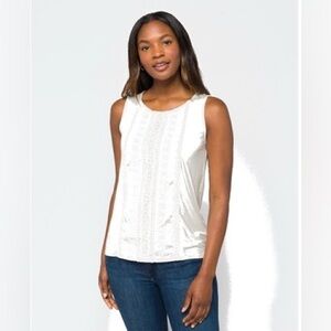 NWT Women’s Off-white Skies Are Blue Sleeveless Top Size M